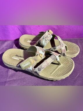 Womens'Sketchers FOAMIES Rainforest Flip Flop  Sz 8 Olive Camo Sandals